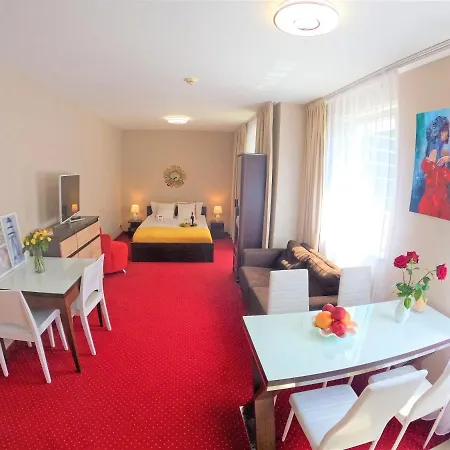 Lady In Red Apartment Kosciuszki 16 Kolobrzeg Exterior photo