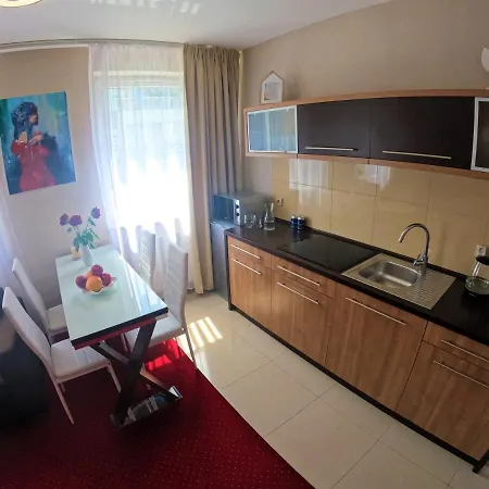 Lady In Red Apartment Kosciuszki 16 Kolobrzeg Exterior photo